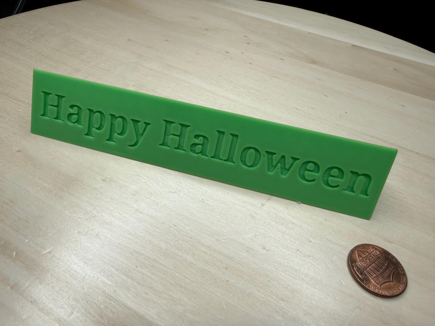 Happy Halloween Tabletop Desk Sign β 15x3 cm | Spooky Seasonal Decor | Office, Home, Party or Reception Display