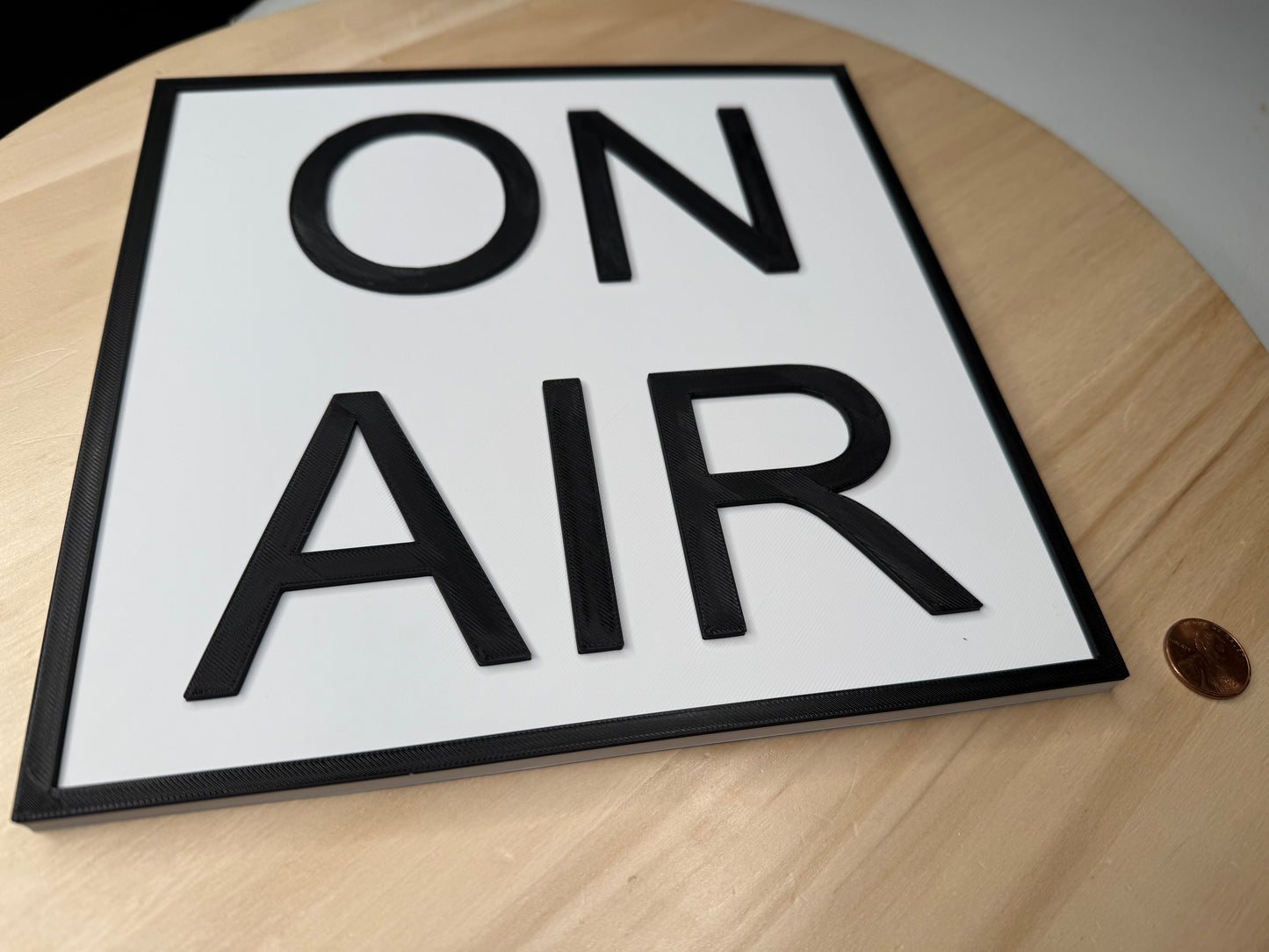 ON AIR Wall Sign β 21.5 cm Square Studio Sign | Podcast Room Decor | Recording in Progress Light Sign | Home Office Wall Art