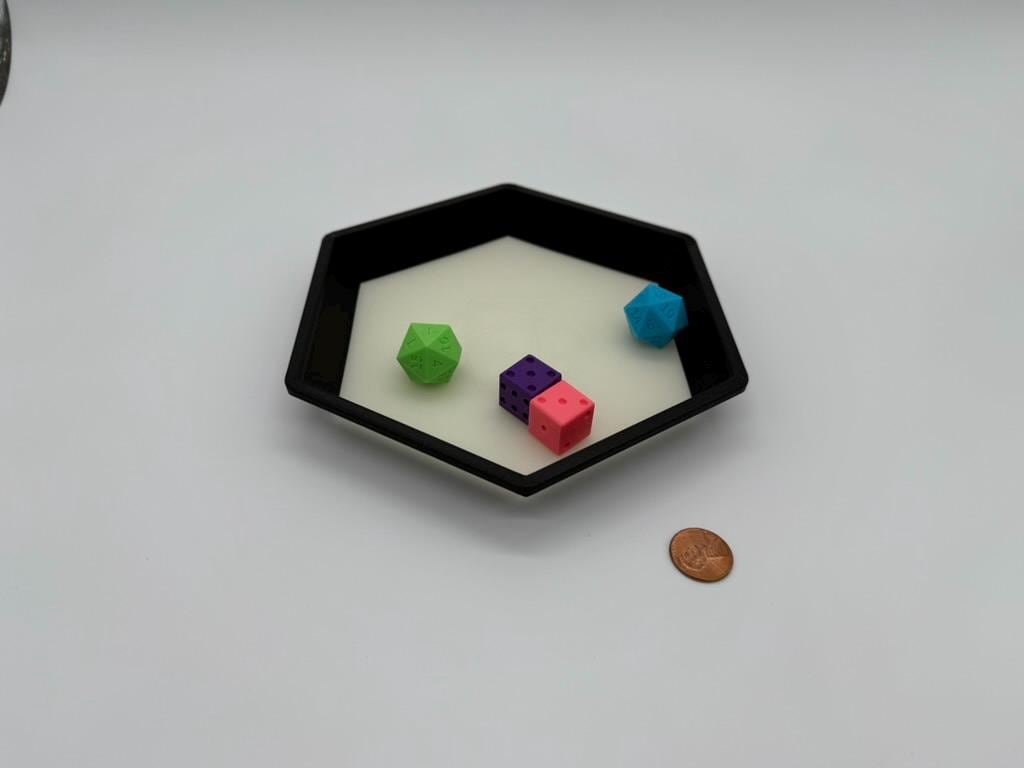 Mini Hexagonal Dice Tray Tabletop RPG Accessory for Dungeons & Dragons, Game Night D20 Dice 3D Printed Gaming Tray Players Dungeon Masters