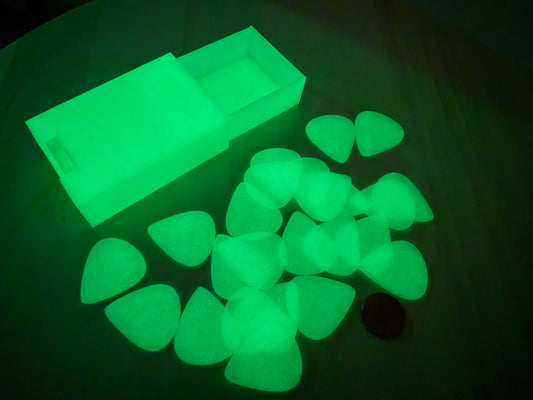 Glow in the Dark Standard Guitar Pick Set – 1mm with Travel Case | Acoustic, Electric & Bass Guitar Picks | Musician Gift | Strumming Accessories