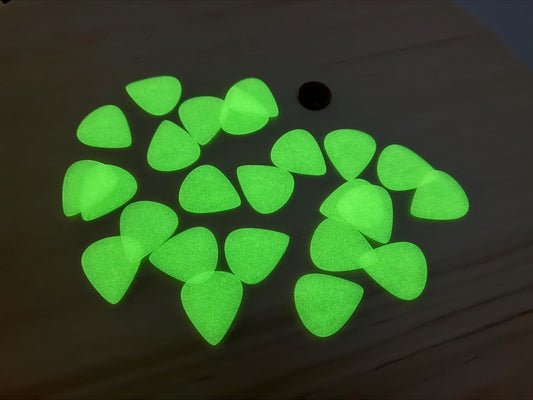 Glow in the Dark Standard Guitar Pick Set 1mm – Acoustic, Electric & Bass | Musician Gift | Strumming Playing Accessories
